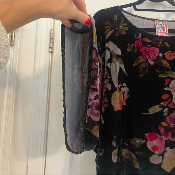 Johnny Was Killani floral velvet top Large - Picture 5 of 6